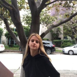 Meet your Posher, Dani